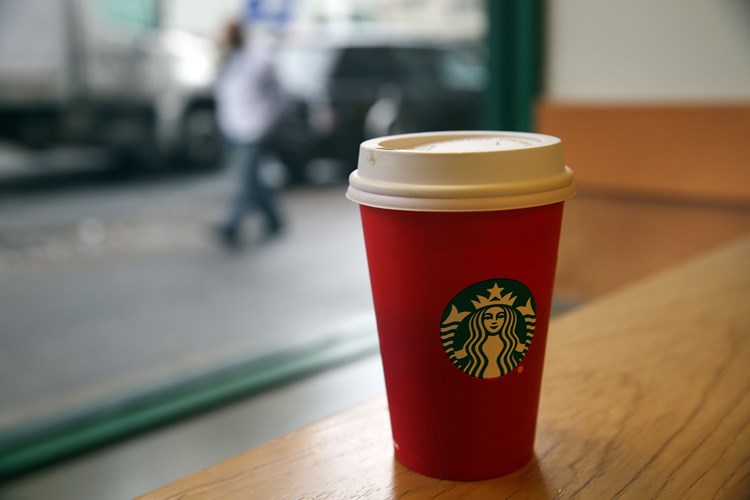 What Time Does Starbucks Open New Year's Day agc