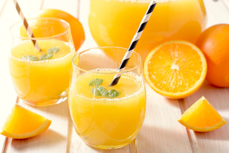https://www.foodsforbetterhealth.com/wp-content/uploads/2017/01/Orange-Juice.jpg